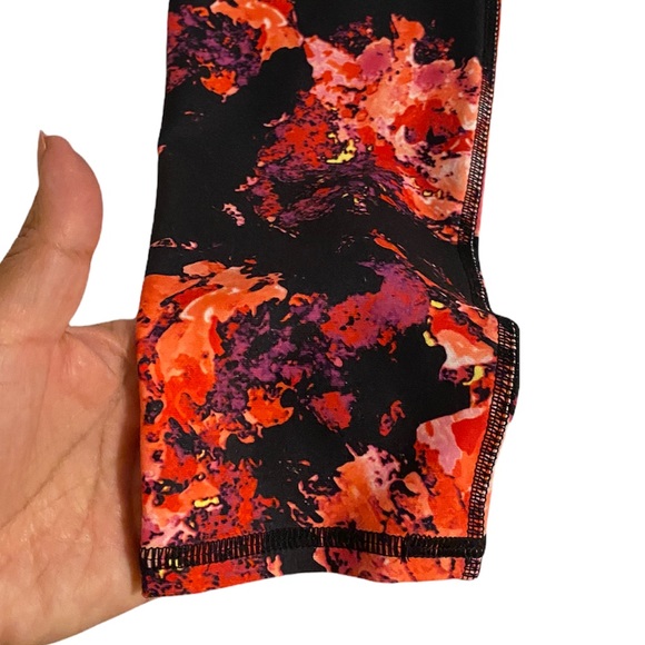 NWOT Fabletics Salar Impasto Leggings size XXS - Picture 6 of 8